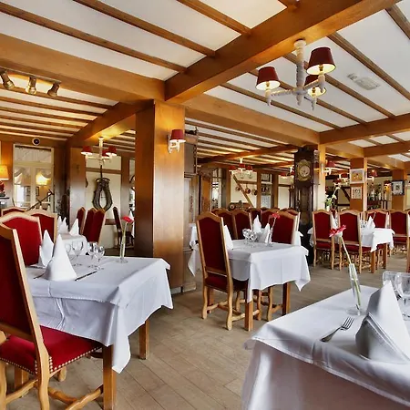 Le Normandy Hotel 2*