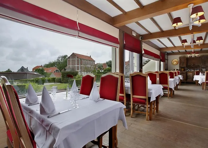 Le Normandy ホテル 2*